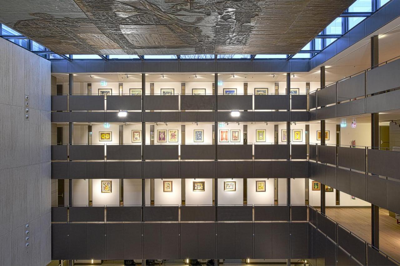 Parador De Turismo De León Exteriör bild Interior of the building
